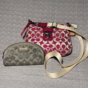 Coach signature fabric crossbody with front pocket